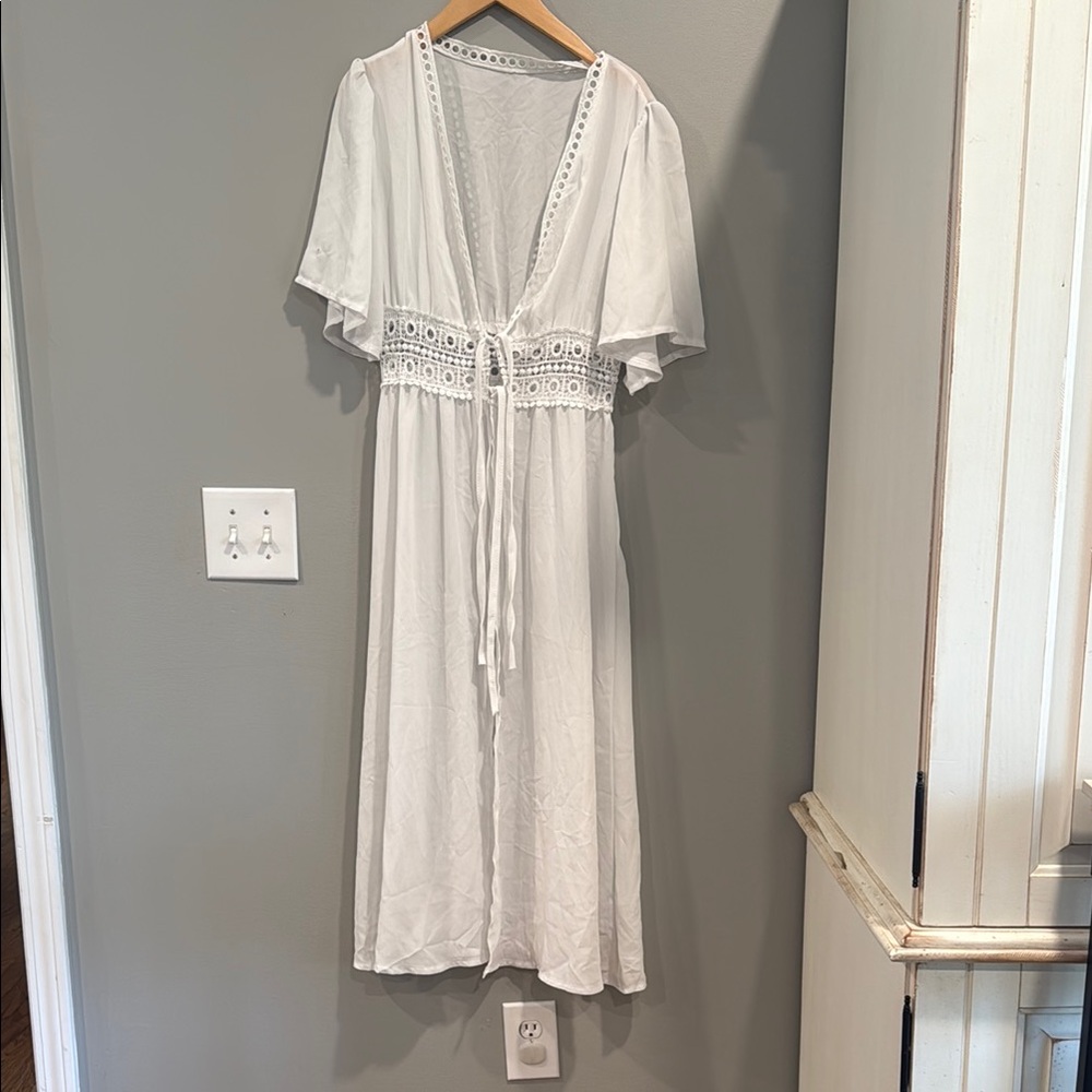 Elegant White Lace Trim Swimsuit Cover